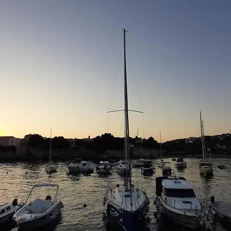 Krajacic דירה קרק